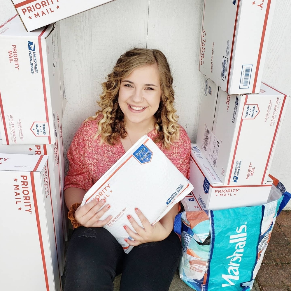 Hey there, my name is Yuliya 😊